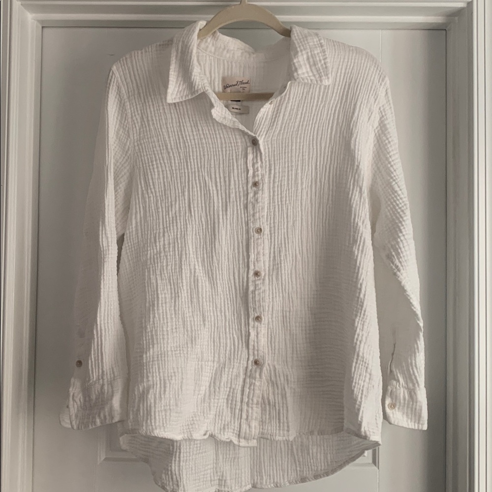 Universal Thread white Textured Shirt